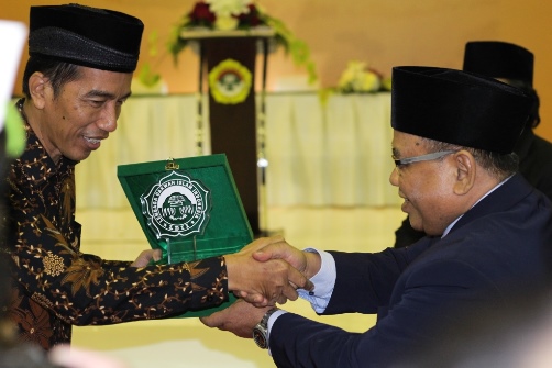 Kenang-Kenangan Dari LDII untuk Jokowi