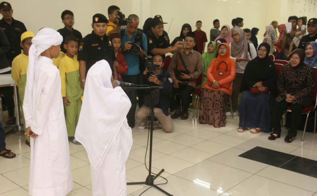 Lomba adzan