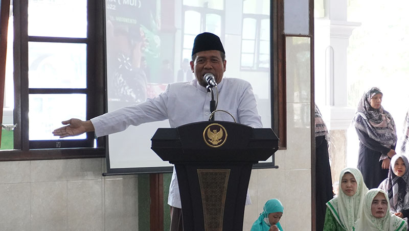 Ketua DPD LDII Kabupaten Mojokerto H M Yohan Abdillah memberi sambutan pada Pengajian Al Mudzakarah MUI Mojokerto. Dok: LINES.